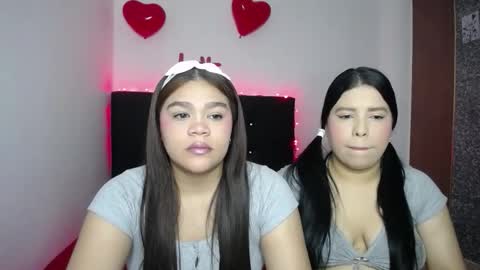 Snapshot of 2moons_full_of_love chatting on 02/17/26, 05:26 2moons_full_of_love online show from 02/17/26, 05:26