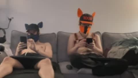 Snapshot of 2pupsinheat chatting on 07/11/26, 12:57 2pupsinheat online show from 07/11/26, 12:57