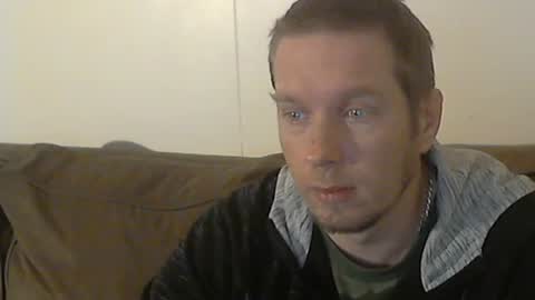 Snapshot of 2small4you83 chatting on 12/06/24, 12:34 2small4you83 online show from 12/06/24, 12:34