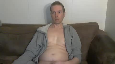 Snapshot of 2small4you83 chatting on 03/09/26, 10:58 2small4you83 online show from 03/09/26, 10:58