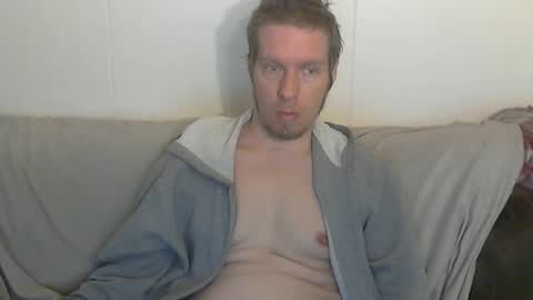 2small4you83 online show from 04/25/26, 01:14