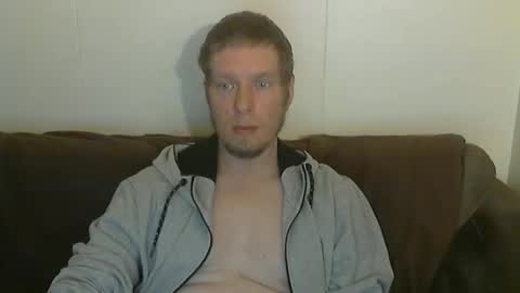 2small4you83 online show from 05/04/26, 04:58