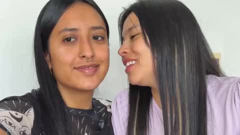 Snapshot of 2summerlove2 chatting on 01/18/26, 02:32 Dalilah and Tarah online show from 01/18/26, 02:32