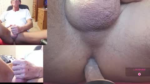 Snapshot of 2tiredoftoys chatting on 02/25/26, 02:21 2tiredoftoys online show from 02/25/26, 02:21