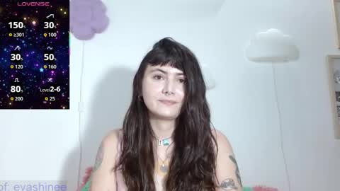 Snapshot of 333w4zh1n3 chatting on 04/28/26, 10:26 Eva online show from 04/28/26, 10:26