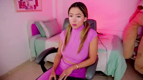 Snapshot of 3kam_amazonian chatting on 05/10/26, 09:25 independent model online show from 05/10/26, 09:25