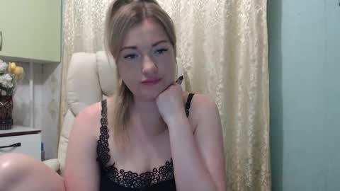 Snapshot of 3sweetcandy3 chatting on 05/09/26, 10:48 3sweetcandy3 online show from 05/09/26, 10:48