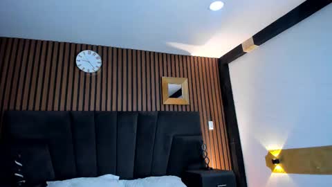 3X NAXAA online show from 10/26/25, 12:44