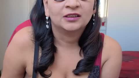 Snapshot of 4127706 chatting on 07/10/26, 05:37 Sexy-Gujju online show from 07/10/26, 05:37