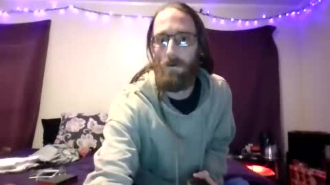 Snapshot of 420crazystoner chatting on 05/10/26, 11:21 Joel online show from 05/10/26, 11:21