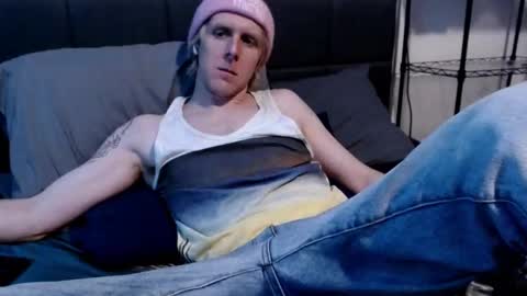 Snapshot of 420cumharder chatting on 01/31/25, 06:35 fun dude online show from 01/31/25, 06:35