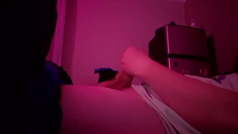 Snapshot of 420jizzva chatting on 02/08/26, 03:43 Daddythickdick420 online show from 02/08/26, 03:43