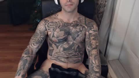 Snapshot of 420randomguy chatting on 12/27/24, 02:58 Anomander Rake online show from 12/27/24, 02:58