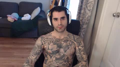 Snapshot of 420randomguy chatting on 02/06/25, 02:04 Anomander Rake online show from 02/06/25, 02:04