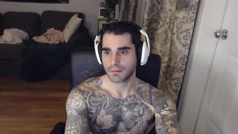 Snapshot of 420randomguy chatting on 02/21/25, 01:00 Anomander Rake online show from 02/21/25, 01:00
