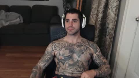 Snapshot of 420randomguy chatting on 11/06/25, 02:23 Anomander Rake online show from 11/06/25, 02:23