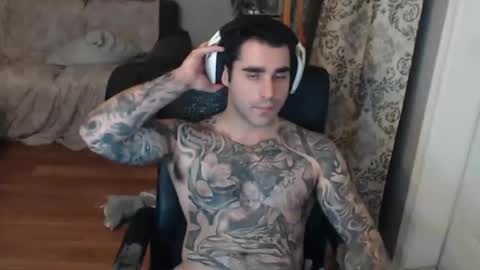 Snapshot of 420randomguy chatting on 11/23/25, 11:04 Anomander Rake online show from 11/23/25, 11:04