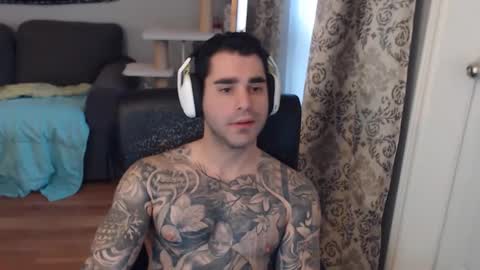 Snapshot of 420randomguy chatting on 01/06/26, 03:27 Anomander Rake online show from 01/06/26, 03:27