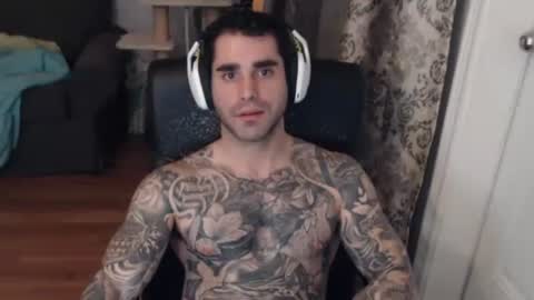 Snapshot of 420randomguy chatting on 01/16/26, 12:58 Anomander Rake online show from 01/16/26, 12:58