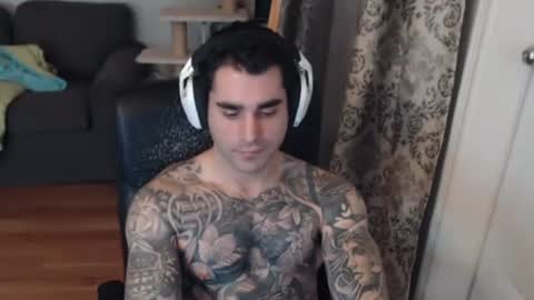 Snapshot of 420randomguy chatting on 01/17/26, 11:52 Anomander Rake online show from 01/17/26, 11:52