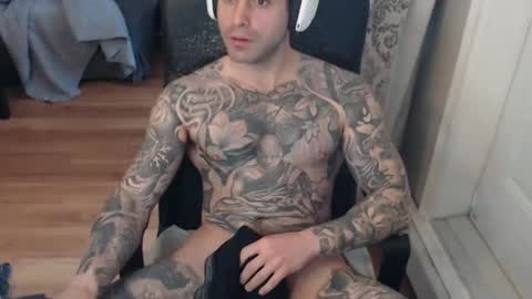 Snapshot of 420randomguy chatting on 02/11/26, 03:17 Anomander Rake online show from 02/11/26, 03:17