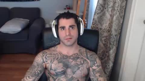 Snapshot of 420randomguy chatting on 02/16/26, 08:38 Anomander Rake online show from 02/16/26, 08:38