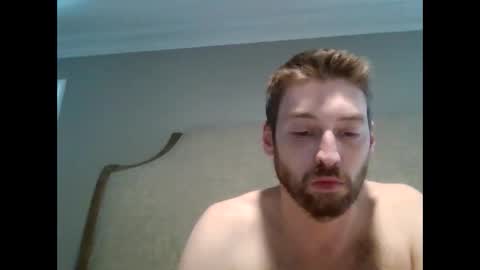 Snapshot of 420sluttsnbutts chatting on 11/18/25, 06:34 420sluttsnbutts online show from 11/18/25, 06:34