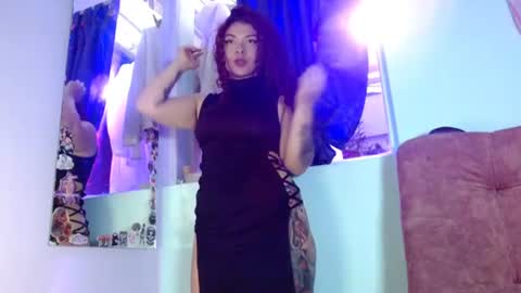 Snapshot of 420viol3ta_ chatting on 06/11/26, 10:52 Violeta online show from 06/11/26, 10:52