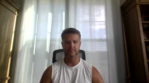 Snapshot of 45andfit chatting on 09/26/25, 01:04 45andfit online show from 09/26/25, 01:04