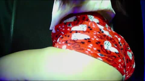 Ixela online show from 06/25/26, 04:34