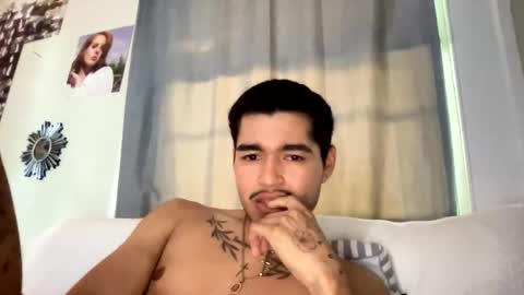 Snapshot of 4ngelbad_boy chatting on 06/04/26, 09:32 4ngelbad_boy online show from 06/04/26, 09:32