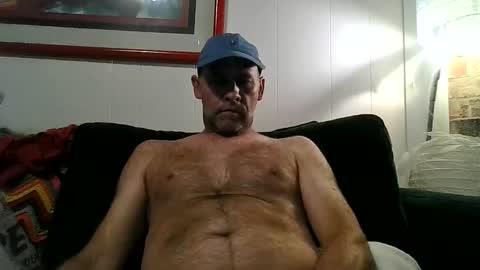 Snapshot of 4nuf chatting on 05/19/26, 05:41 4nuf online show from 05/19/26, 05:41