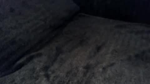 Snapshot of 4playcums4u chatting on 10/19/25, 01:28 4playCums4u online show from 10/19/25, 01:28