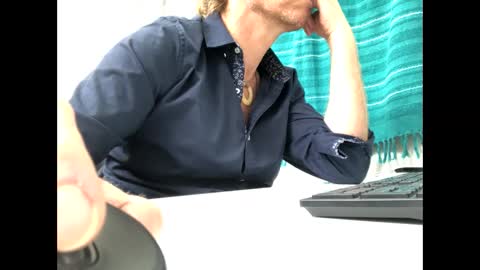 555tony555 online show from 11/25/25, 10:54