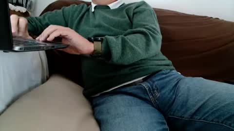Snapshot of 55felix chatting on 12/10/24, 12:27 F E L I X - - F O ll O W M E online show from 12/10/24, 12:27