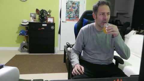 Snapshot of 55hotgboy chatting on 11/22/25, 06:51 Larese Carlo online show from 11/22/25, 06:51