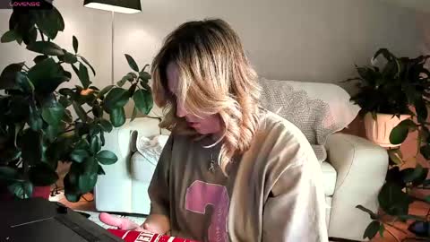Sunshine online show from 05/13/26, 04:21