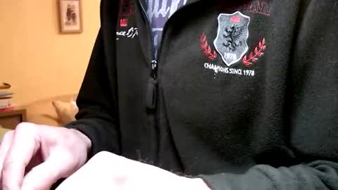 Snapshot of 64shorty chatting on 01/10/25, 05:13 64shorty online show from 01/10/25, 05:13