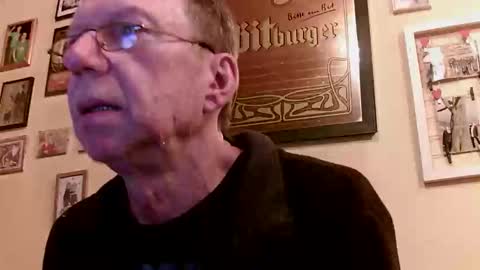 Snapshot of 64shorty chatting on 10/08/25, 05:21 64shorty online show from 10/08/25, 05:21