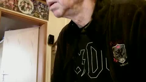 64shorty online show from 06/09/26, 09:10