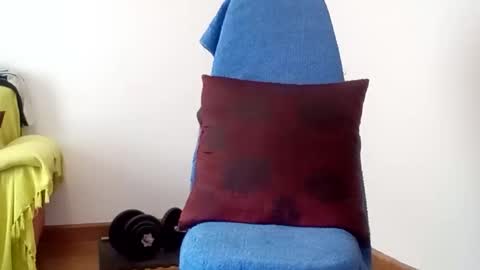 69angelito69 online show from 10/19/25, 02:07