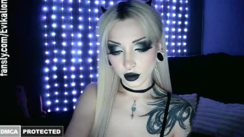 Eva online show from 04/27/26, 02:42