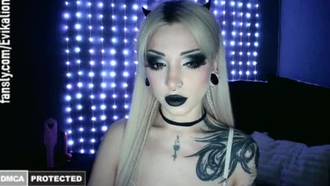 Eva online show from 04/28/26, 02:27