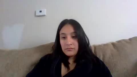 Snapshot of 69latina69 chatting on 11/17/25, 04:13 69latina69 online show from 11/17/25, 04:13