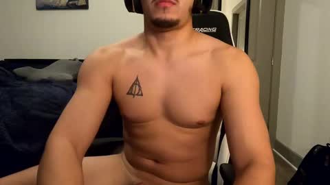 Snapshot of 69nighthawk420 chatting on 09/23/25, 04:15 69nighthawk420 online show from 09/23/25, 04:15