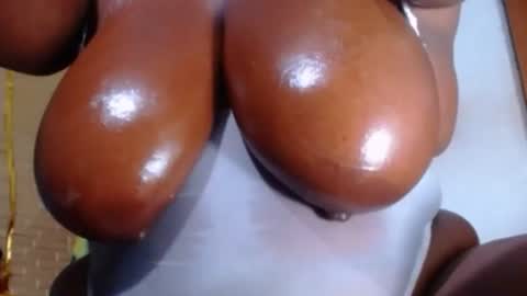 kendra1811 is my X networks I HOPE YOU FOLLOW ME THANKS online show from 04/25/26, 05:10
