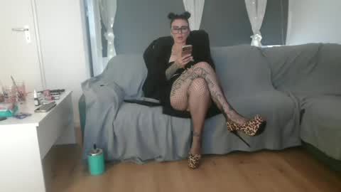 Snapshot of 69sweetpoison chatting on 06/14/26, 03:58 69sweetpoison online show from 06/14/26, 03:58
