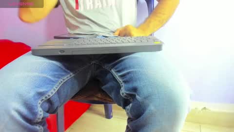 Snapshot of 6_bunny_9 chatting on 02/17/25, 12:43 Celeste online show from 02/17/25, 12:43