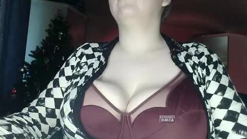 6_dream_9 online show from 05/31/26, 10:22