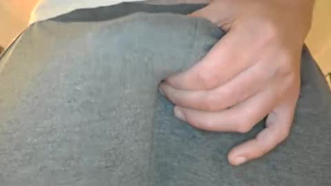 Snapshot of 6mehere9 chatting on 11/09/25, 10:52 6mehere9 online show from 11/09/25, 10:52